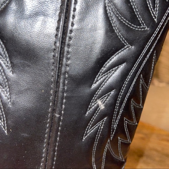 VINTAGE BRONCO COWBOY BOOTS - Picture 6 of 9